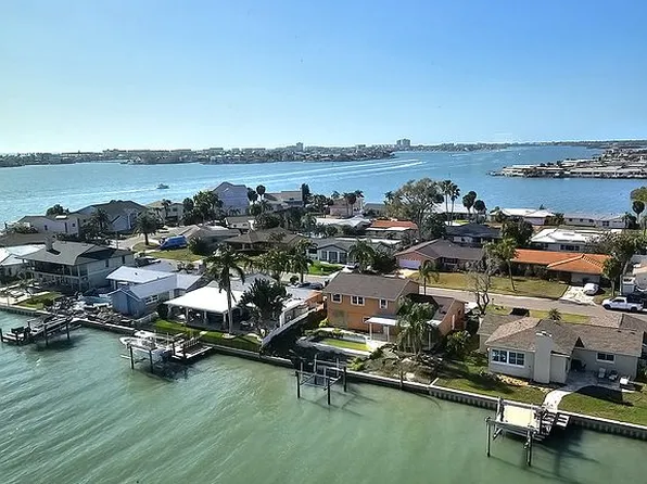 4725 Cove Cir APT 1002, Saint Petersburg, FL 33708