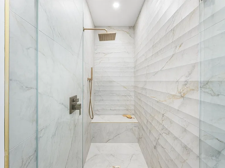14 Harbor View St #1 — Photo 13