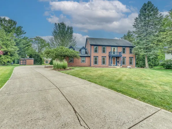 614 Marion Ave, St Charles, IL 60174