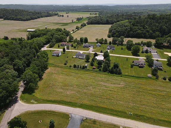 4th image of L21&22 Quail Meadow Lane #21 & 22