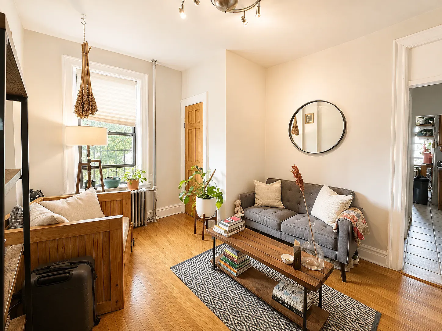 135 Dupont Street — Photo 1
