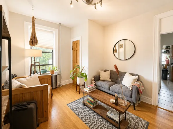135 Dupont St APT 5, Brooklyn, NY 11222