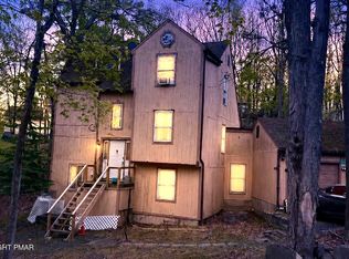 2327 Burntwood Dr, East Stroudsburg, PA 18301