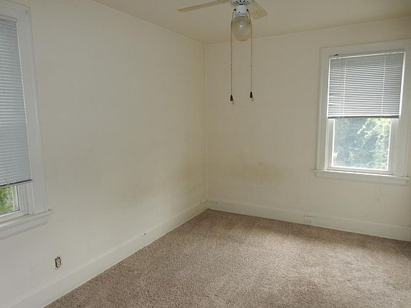 2nd image of 4212 Simpson Ave APT 1