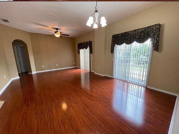 4th image of 1416 Broken Oak Dr #A