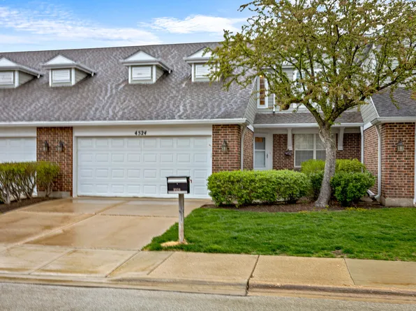 4524 Deer Trail Ct, Northbrook, IL 60062