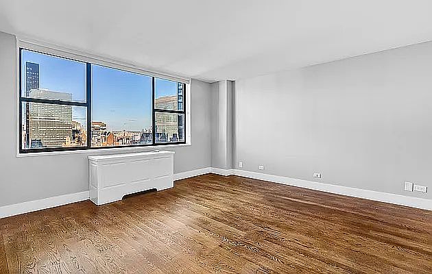 1st image of 330 E 39th St APT 33E