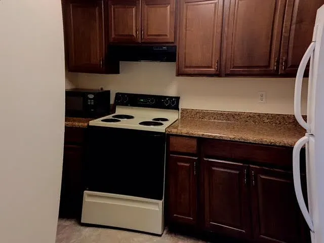 Altamonte Heights 1 Bed / 1 Bath — Photo 3