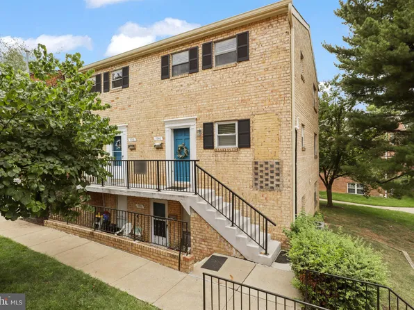 5940 Mayflower Ct #5940, Alexandria, VA 22312