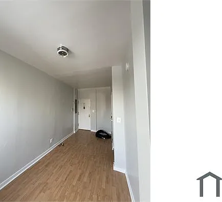 2408 Cambreleng Ave #13 — Photo 7