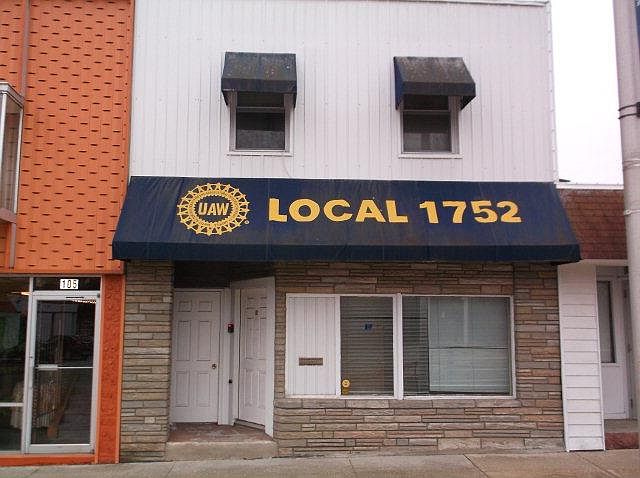 1st image of 103 E 14th St