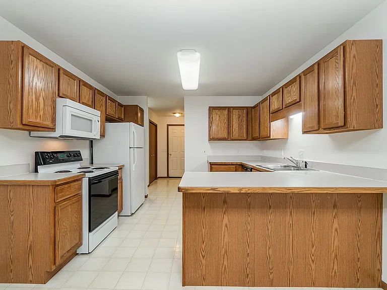 2428 Morning Dawn Dr — Photo 10