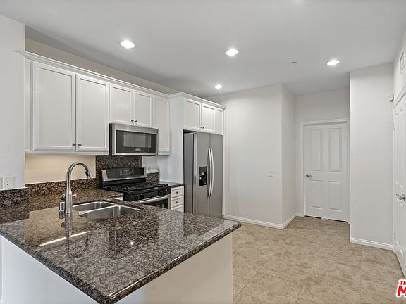 4th image of 8620 Belford Ave APT 604