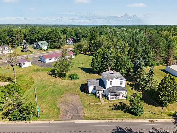 4th image of 21 Red Bank Dr