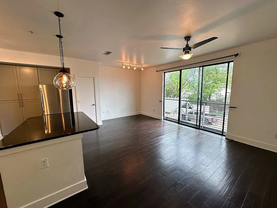 4605 Cedar Springs Rd #234