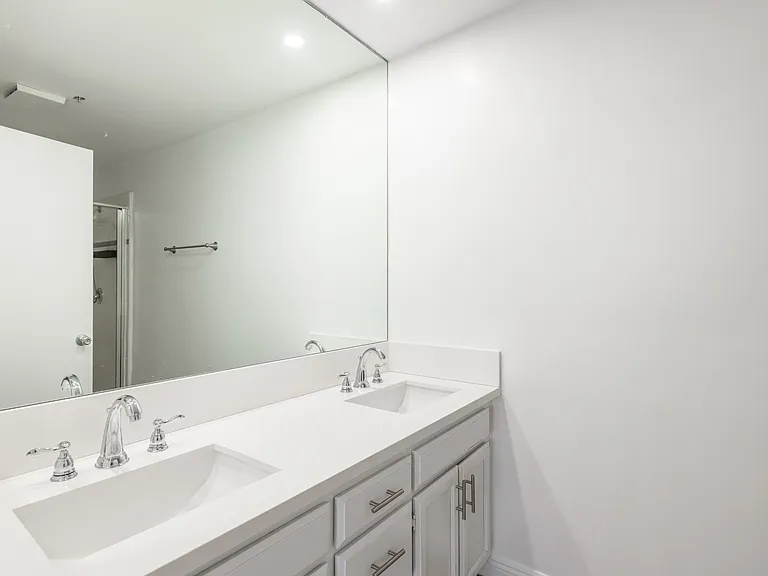 12340 Montana Ave #202 — Photo 10