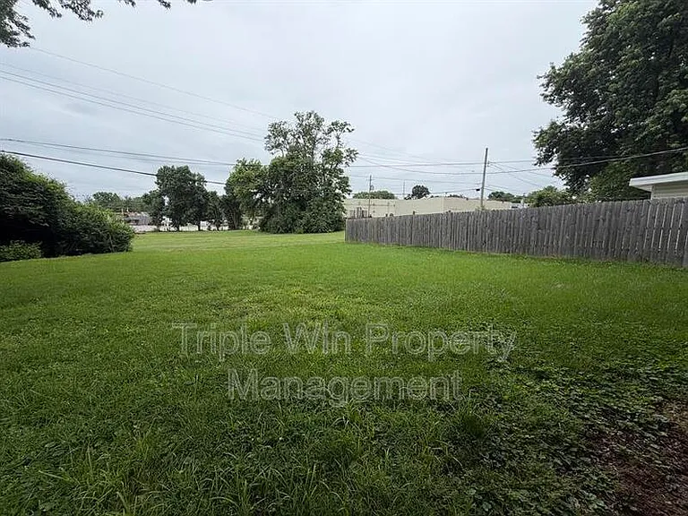 10 Saint Celeste Dr — Photo 7