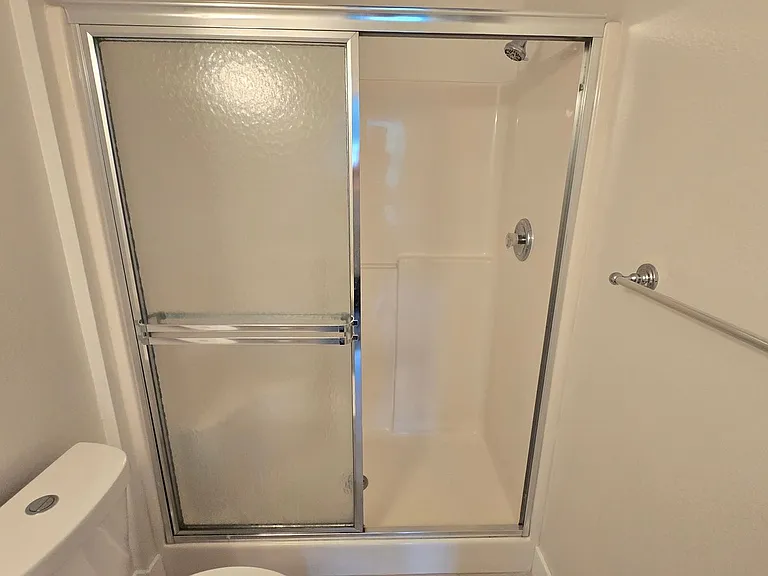 104 Charles Dr — Photo 23