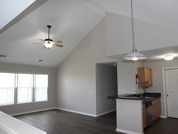 5th image of 791 Addington Ln