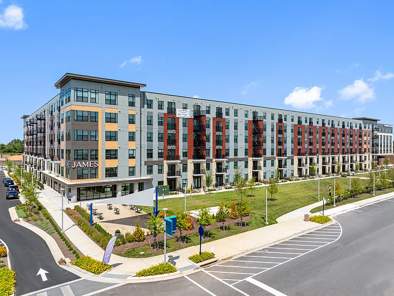The James at Springline — Photo 17