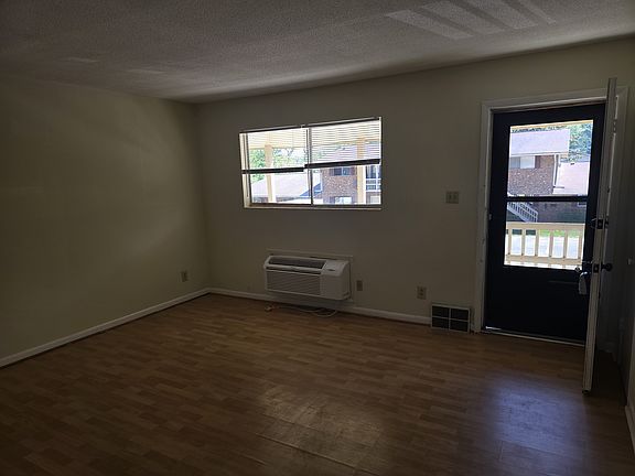 4th image of 130 S Estes Dr APT B6
