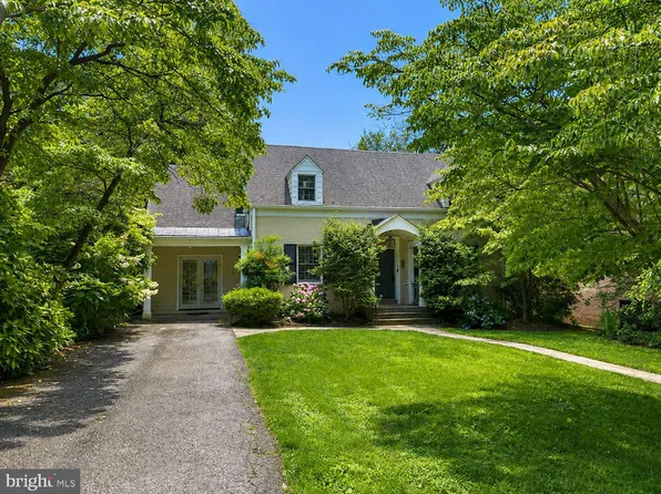 3704 Inverness Dr, Chevy Chase, MD 20815