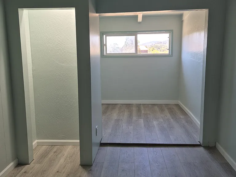 Fitch Ln — Photo 2