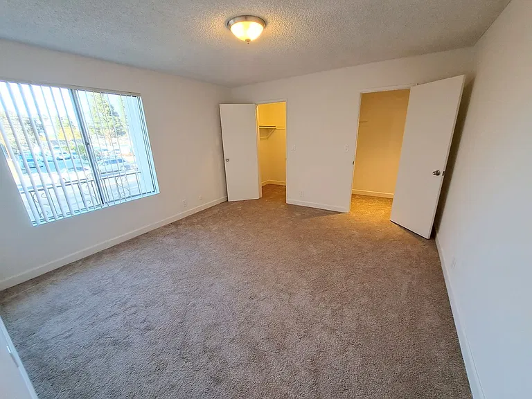 10500 Westminster Ave — Photo 30