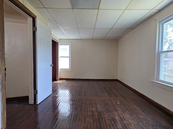 5th image of 56 Hazelwood Ave