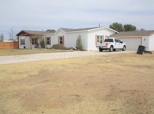703 Mesquite Dr, Stinnett, TX 79083