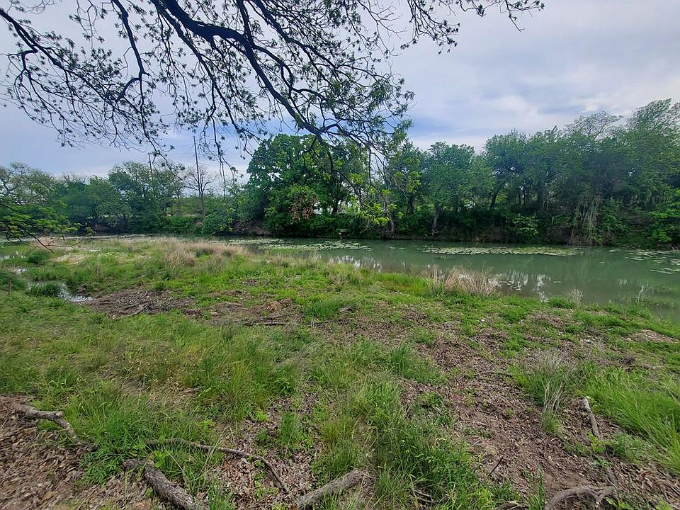 1st image of 229 W Us Highway 190