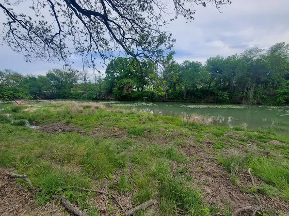 229 W Us Highway 190, Menard, TX 76859
