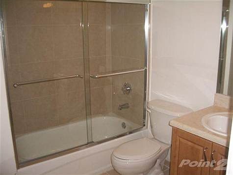 4th image of 1555 N Treasure Dr APT 504