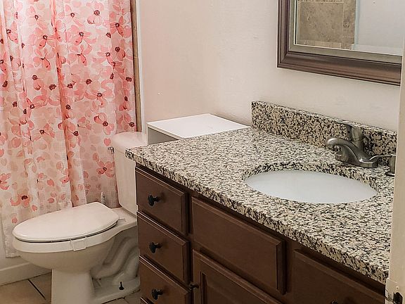 4th image of 1134 N 59th Dr