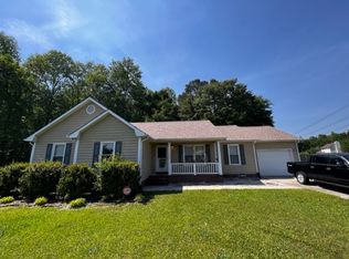 6124 Lakeway Dr, Fayetteville, NC 28306