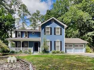 594 Banks Rd E, Fayetteville, GA 30214
