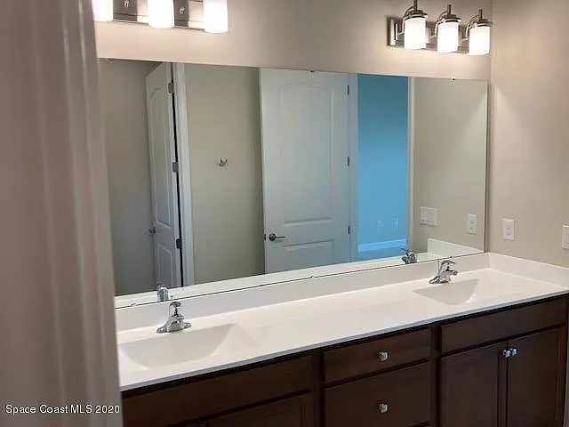 1703 Great Belt Cir — Photo 10