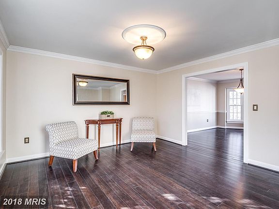 4th image of 1210 Rowland Dr