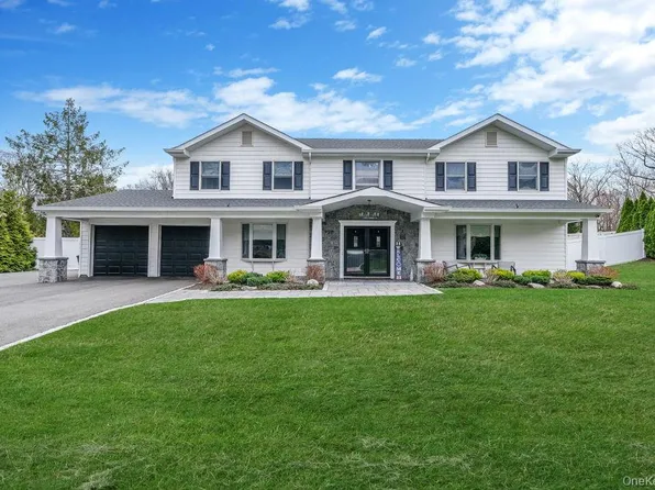 62 Randolph Drive, Dix Hills, NY 11746