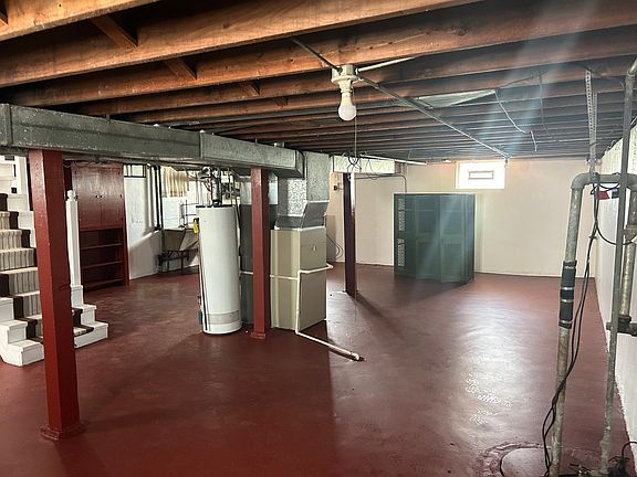 5th image of 14337 S McKinley Ave