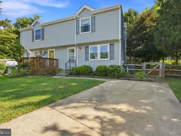 1009 Foxcroft Ct, Westminster, MD 21157