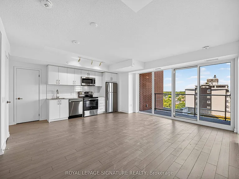 4010 Eglinton Ave W #1021 — Photo 3