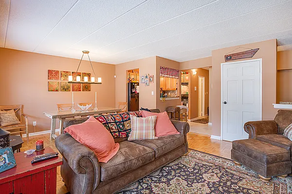 Sold by House-N-Key Realty | media 27