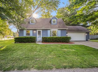 2420 Chaparral St, Kalamazoo, MI 49006