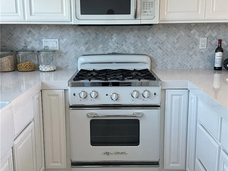 577 Ramona Ave #C — Photo 10