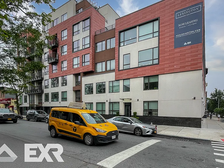 418 Lexington Ave #1E — Photo 18