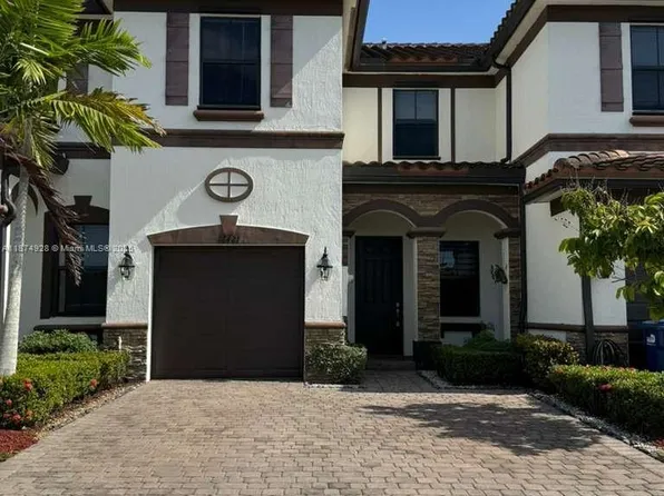 18421 NW 89th Ct, Hialeah, FL 33018