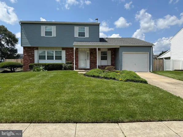 15 Deerfield Ln, Sewell, NJ 08080