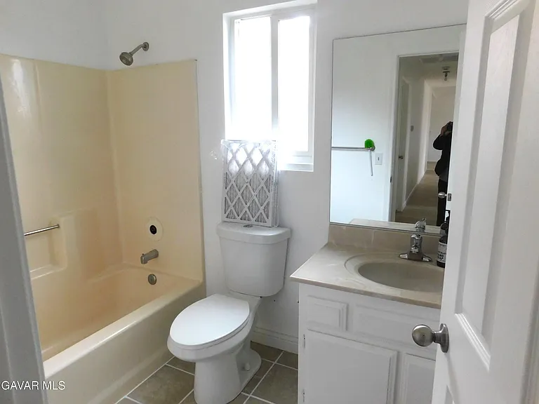 8260 Viburnum Ave #8260 — Photo 5