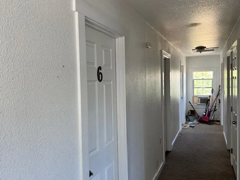704 Indiana St — Photo 17